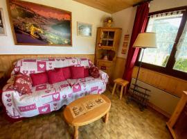 Appartement Le Grand-Bornand, 1 pièce, 4 personnes - FR-1-241-233，位于大博尔南的滑雪度假村