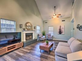 Tranquil Retreat with Dock on Lake Hamilton!