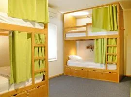 Peach Hostel & Suites