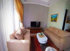 Gated 3BR Residence - 10 mins from Malioboro