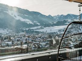 Apartmentresort MyLodge，位于斯拉德明的带泳池的酒店