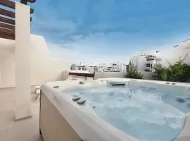 Bentor 3-3 PENTHOUSE POOL VIEW & JACUZZI 2B