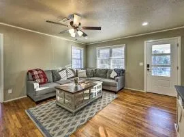 Fayetteville Vacation Rental - 2 Mi to Dtwn!