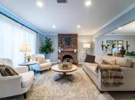 Private Pool Oasis/Disney 15mins /Disney+ HBO/Gym