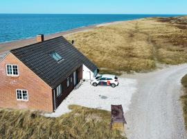10 person holiday home in Fr strup，位于Lild Strand的酒店