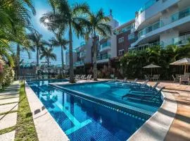Boulevard 221D - Excelente apartamento em condomínio de luxo no centro de Bombinhas - Piscina - Jacuzzi - Academia - Portaria 24h - (Consultar serviços de roupa de cama e banho)