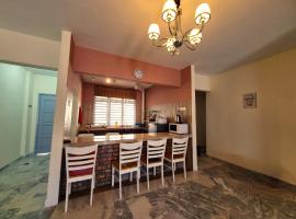 Homestay α Cocobay Condo Resort，位于波德申的酒店