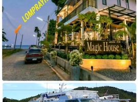 Magic House - No Pets Allowed，位于春蓬的海滩酒店