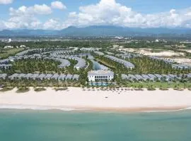 Meliá Vinpearl Cam Ranh Beach Resort