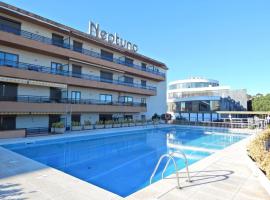 Apartamento alto standing con piscina privada, aire acondicionado y wifi，位于普拉加德阿罗Pp's Park附近的酒店