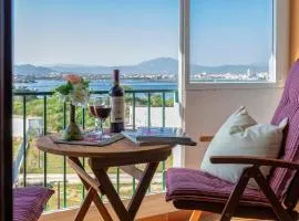 Top floor gulf view apartment