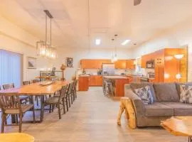 The Northern Driftwood Inn 1.0