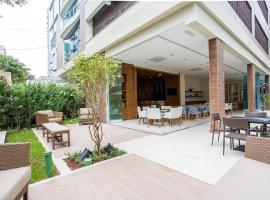 Estanconfor Praia Santos AC garagem sacada fechada，位于桑托斯的酒店