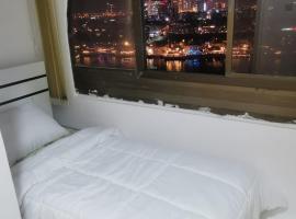 Cloud9 hostel，位于迪拜的酒店
