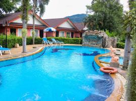 Andaman Seaside Resort - SHA Extra Plus，位于邦涛海滩的度假村