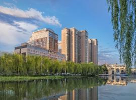 北京四季酒店，位于北京蓝色港湾国际商区附近的酒店