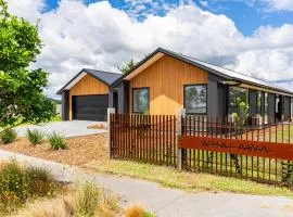 Whai Awa Retreat - Mangawhai Holiday Home