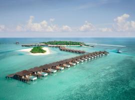 Anantara Veli Maldives Resort - Special Offer On Transfer Rates For Summer 2024，位于南马累环礁的度假村