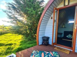 Delightful Camping Pod in Snowdonia, North Wales.，位于Derwen的小屋