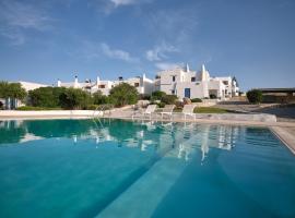 Nola Traditional Villa with pool and amazing sea views, Paros，位于帕罗斯岛的酒店