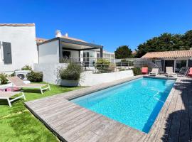 Villa avec piscine privée, à proximité de la plage et du centre de thalasso，位于阿尔桑雷的度假屋