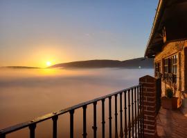 莱昂诺尔米龙酒店，位于索里亚的酒店