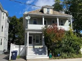 Pleasant 2br apartment in Cambridge