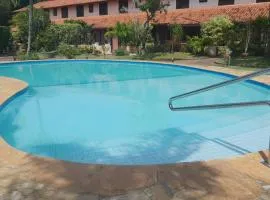 Casa 03 suites com ar.