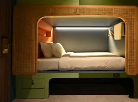 Dream Chaser Boutique Capsule Hotel