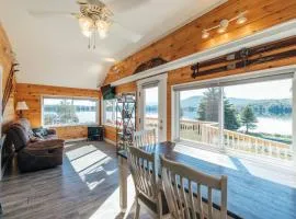 Lakefront Stunning Home, only 30 min to Sugarloaf!