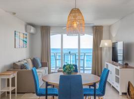 Sunset Beach Condo - Luxury 1BR Suite next to The Morgan Resort，位于马霍礁的家庭/亲子酒店