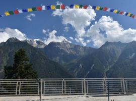 Hotel shivling view，位于卡尔帕的酒店