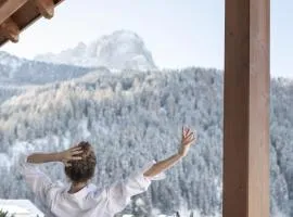 Alpstay - Hotel Acadia - Adults Mountain Home