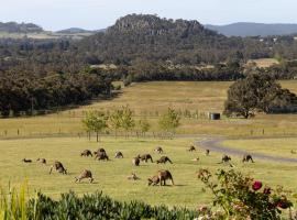 Hanging Rock Views，位于伍登德的自助式住宿