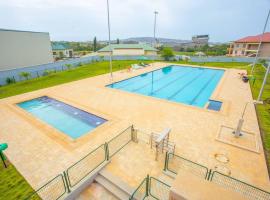 3 bdrm Cityview Apt with Pool, Gym & Children Playground，位于阿克拉的度假短租房