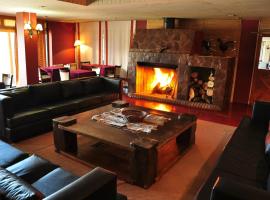 Hotel y Cabañas del Nevado，位于卡薇亚惠卡维亚胡伊滑雪缆车附近的酒店