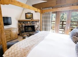 Main Lodge Luxury King Room with Hot Tub Hotel Room，位于帕克城的酒店