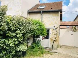 Cocooning little house in french Vexin