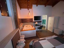 B&B Vietri Centro，位于维耶特里的带按摩浴缸的酒店