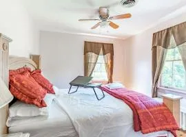 Home Sweet Home Suite #3, near Liberty University, and Lynchburg Hospital, Deluxe Queen Size Bedroom