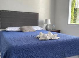 Hotel Boutique Los Pinos，位于科潘省圣罗莎的酒店