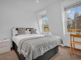 MySquare Vibrant and Sleek 2 Bed Apartment in Artillery Lane，位于伦敦的酒店