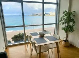 Apartamento acogedor con vistas al mar.