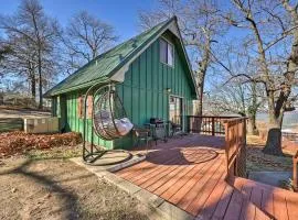 Lakefront Grove Getaway with Shared Boat Dock!