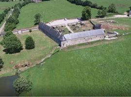 CHÂTEAU DE FRANQUETOT & D Day Collins Museum，位于圣梅尔埃格利斯的海滩酒店