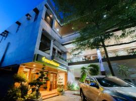 Madonna Hometel and Suites，位于Panabo的酒店