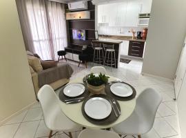 Apartamento central c/ Garagem e Wi-fi，位于克里西玛的酒店