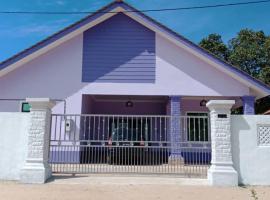 PCB PURPLE GUEST HOUSE，位于哥打巴鲁的海滩短租房