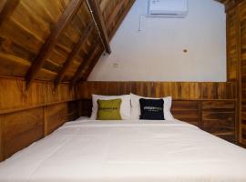 Urbanview Villa Lukulo Kebumen by RedDoorz，位于Kebumen的酒店
