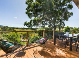 Fairview Lakeside Cottage Metung，位于梅顿的酒店